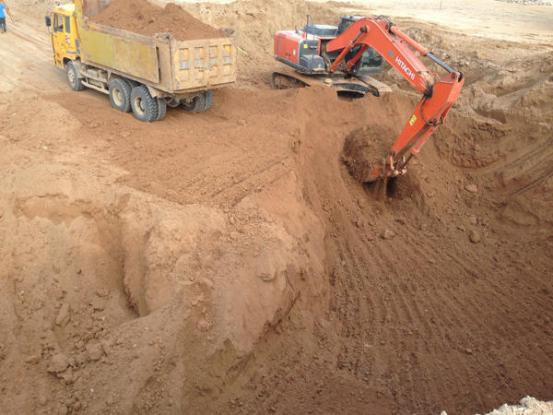 建恩高速公路路基土石方工程(中铁建大桥局）