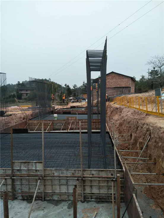 张花高速公路连接线桥梁下部结构工程（中铁十局）
